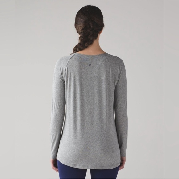 Lululemon Emerald Long Sleeve Heathered Medium Grey - Picture 3 of 10